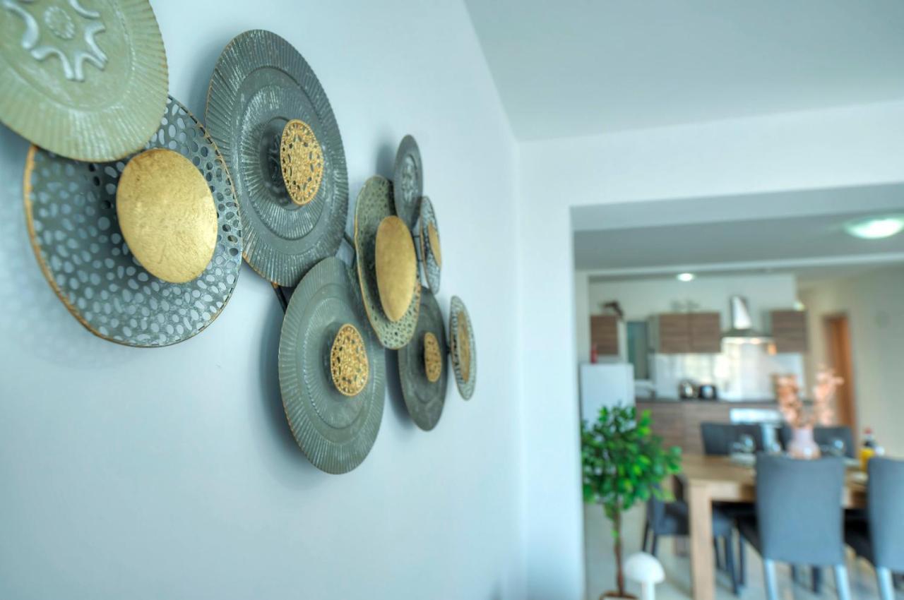 Bright & Modern 2Bedrooms With Sea Views Gogzr-2 グジラ エクステリア 写真